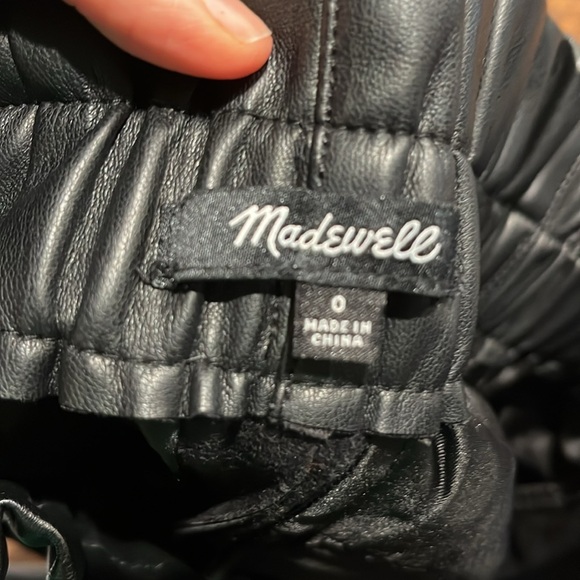 High waisted faux leather pants - Picture 5 of 5